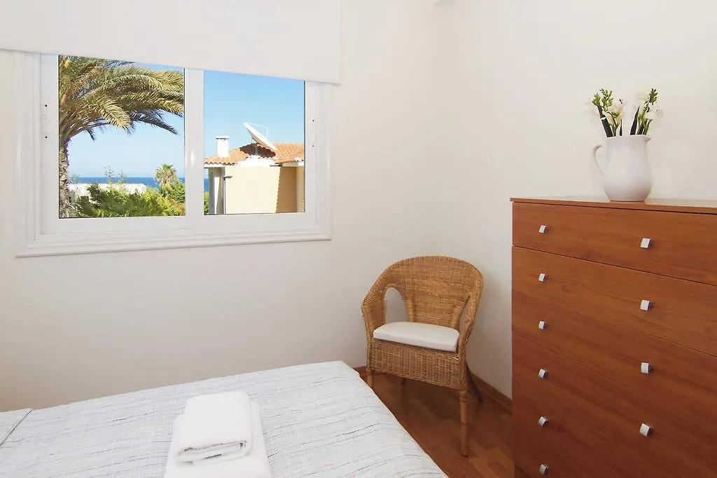 Villa Celine بروتاراس